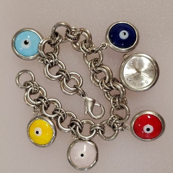 Lot of 6 watches flip flops, wraps, a cuff & charm bracelet all need batteries - Picture 10 of 11